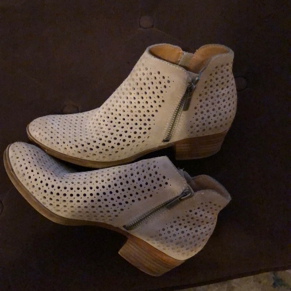 ON SALE Lucky Brand ankle boots